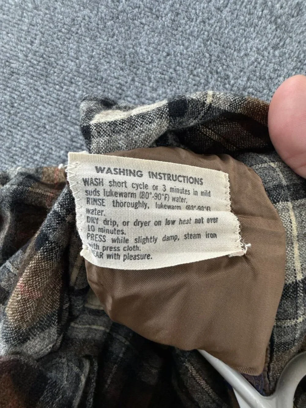 VTG Pendleton Virgin Wool Button Up Shirt Large Plaid Brown 60s 70s Soft Adult